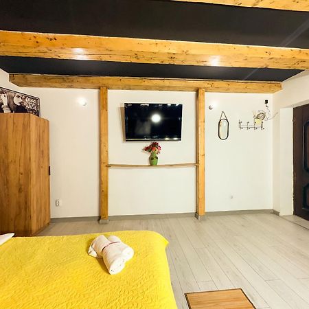 Venus Central Lux Studio 克拉奥华 外观 照片